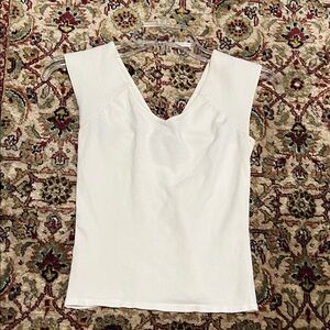 Absolutely Creative Worldwide Silk Blend Cream Top Size Medium Runs Smaller